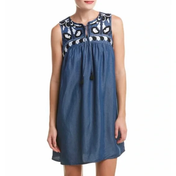 Cece Dresses | Cece Embroidered Chambray Dottie Shift Dress In Caviar Denim | Color: Black/Blue | Size: 2 | Emmamariecloset's Closet